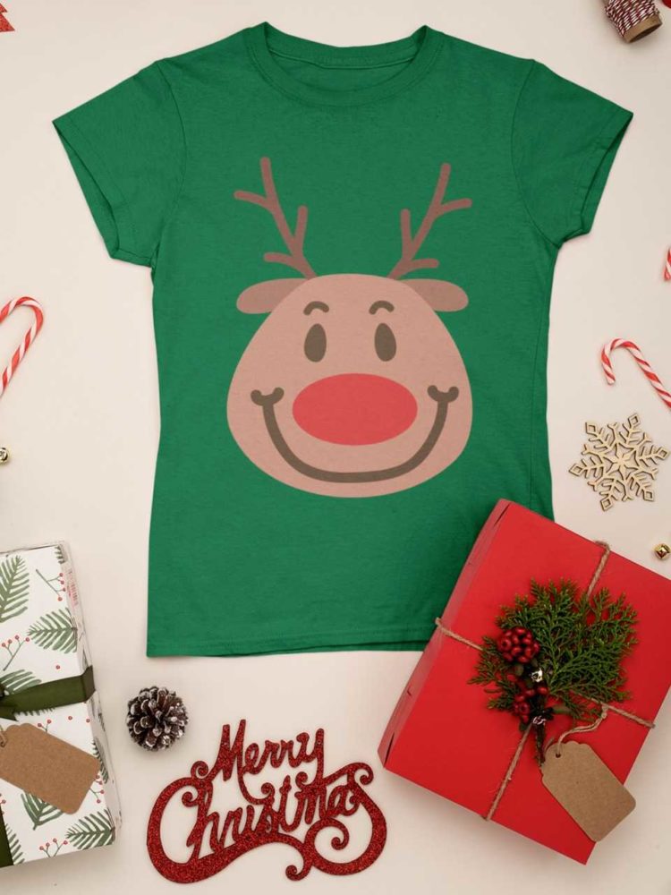 Green tshirt with a Smiling reindeer face