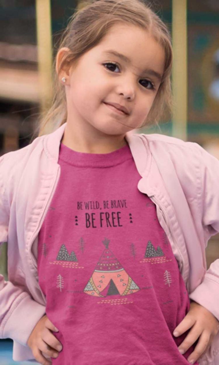 Sweet girl in a dark Pink Be Wild Be Brave Be Free tshirt