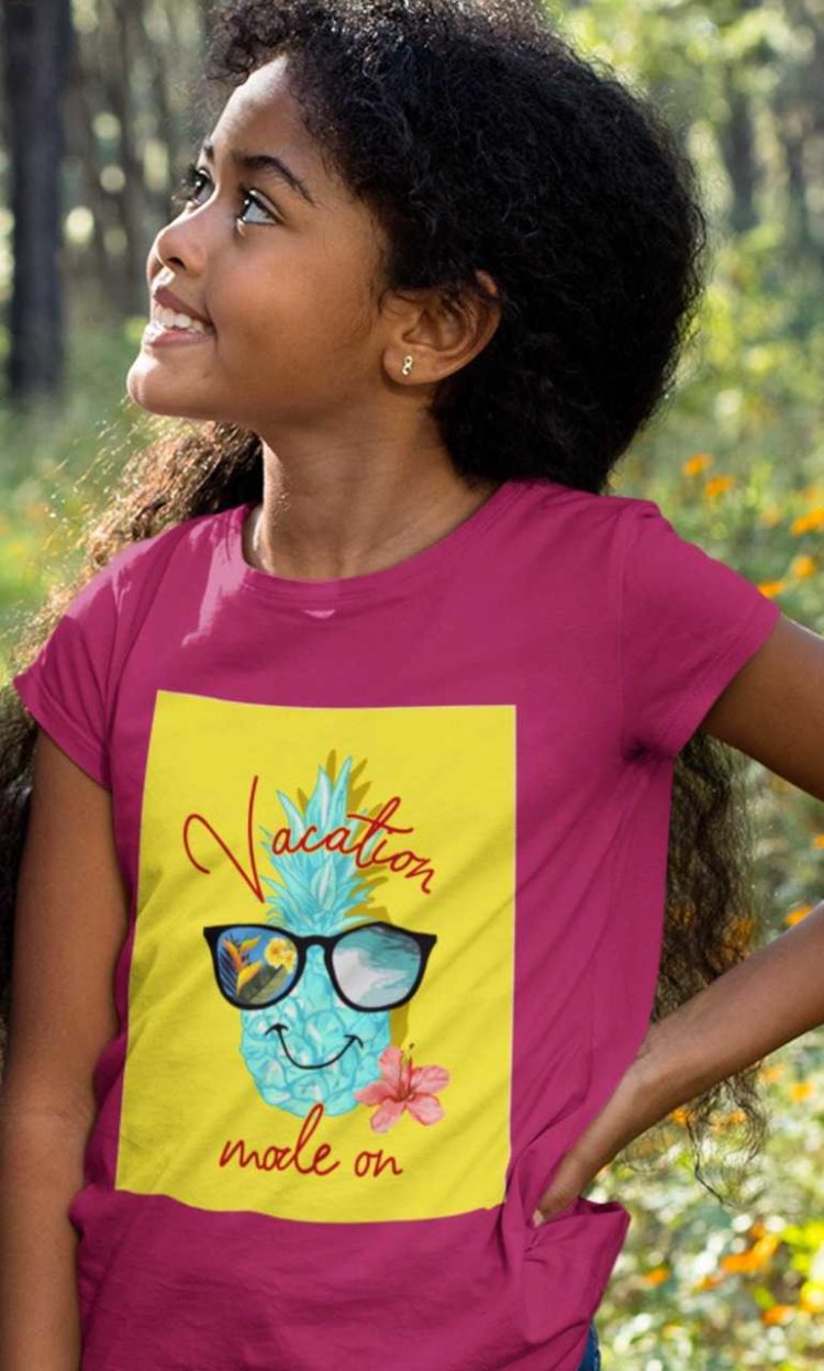 sweet girl in a dark pink Vacation mode on tshirt